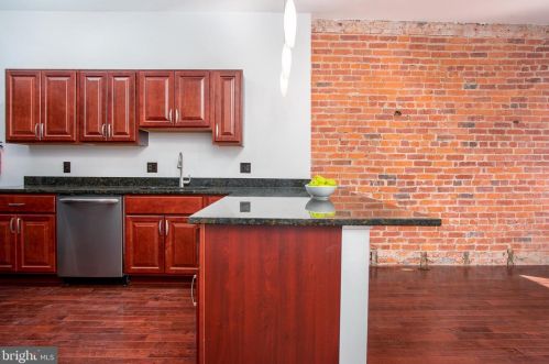 209 Morgan St, Washington DC  20001-1293 exterior