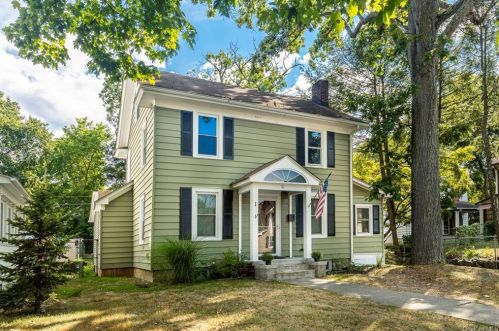 1 Lindbergh Pl, Poughkeepsie, NY 12603-1201