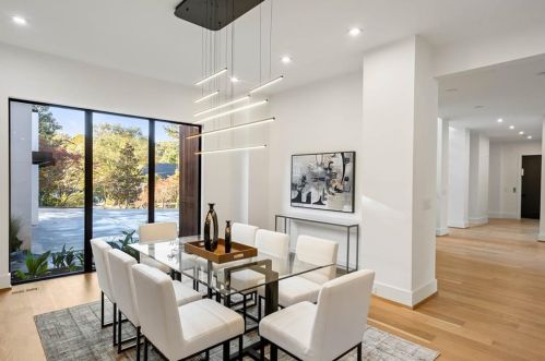 4645 Lake Forrest Dr, Atlanta GA  30342-2537 exterior