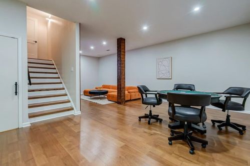 620 Colebrook Ct, Atlanta GA  30327-4710 exterior