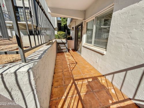 3416 44th St, Phoenix AZ  85018-6050 exterior