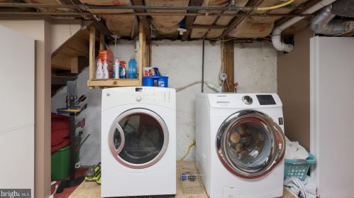 341 4 St, Media PA 19063-3042 exterior