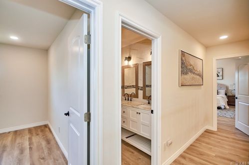 17522 Medford Ave, Tustin CA  92780-1922 exterior