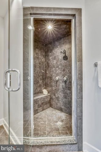 12458 Ansin Circle Dr, Rockville MD  20854-6900 exterior