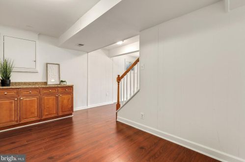 4216 Landgreen St, Rockville MD 20853-2731 exterior