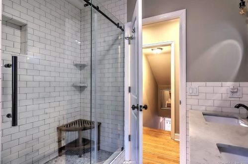 149 Park Ave, Derby CT 06418-1636 exterior