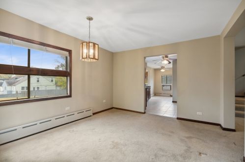 9022 Rockwell Ave, Chicago IL 60805-1314 exterior