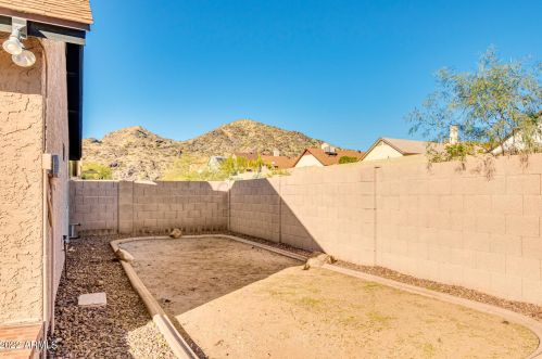 4038 Alta Mesa Ave, Phoenix AZ 85044-1414 exterior