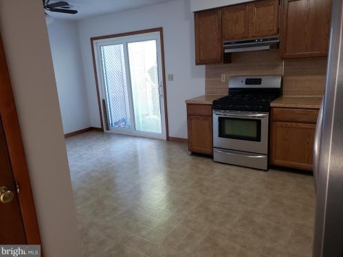 628 Fulton St, Hanover PA  17331-2724 exterior