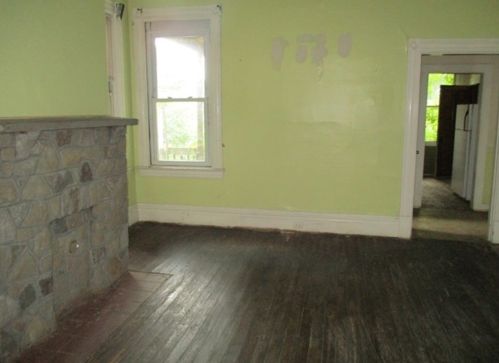 3711 Atkins St, Pittsburgh PA 15212-1901 exterior