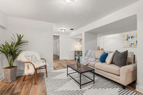 68 Depot Rd, Milford CT 06460-3808 exterior