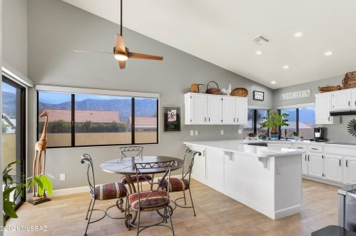 38145 Mtn Site Dr, Tucson AZ 85739-3016 exterior