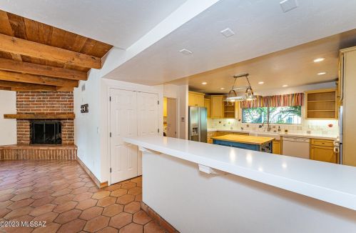 5925 Mina Vis, Tucson AZ 85718-4128 exterior