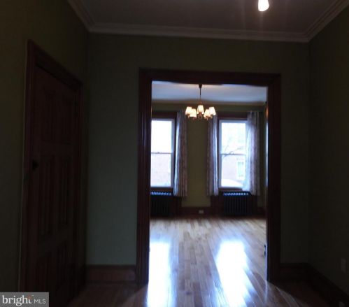 1527 16th St, Philadelphia PA  19121-4204 exterior