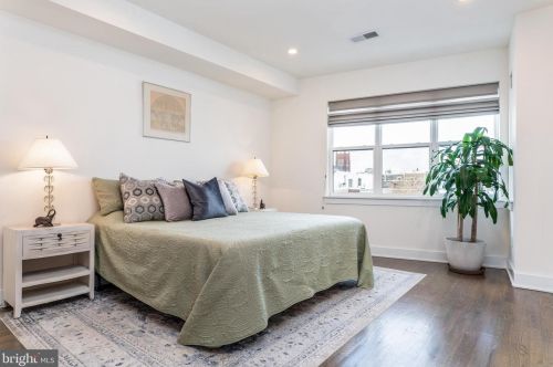 1413 Darien St, Philadelphia PA 19147-5726 exterior