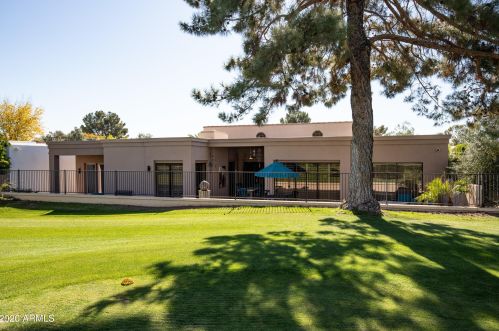 2737 Arizona Biltmore Cir, Phoenix AZ  85016-2169 exterior