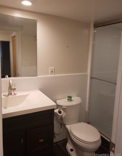 62 Locust St, Milford CT 06461-3544 exterior