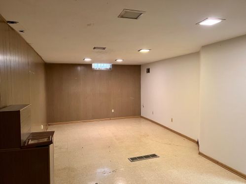 4868 22nd St, Milwaukee WI  53209-5627 exterior