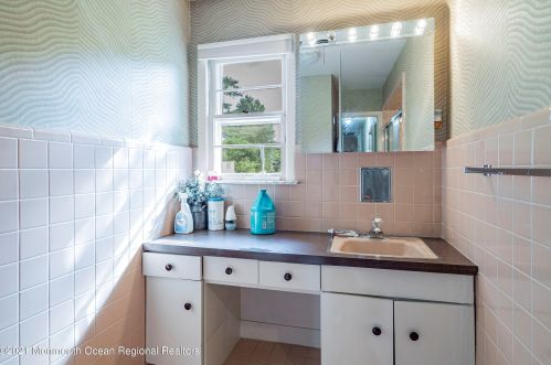 176 Bartley Rd, Jackson Twp NJ  08527-1240 exterior