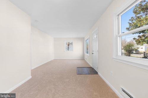 3307 Campbell Dr, Alexandria, VA 22303-1107