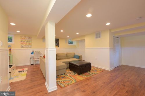 4433 1 St, Arlington VA 22204-1314 exterior