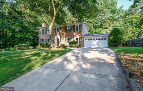 5208 Clinton Rd, Alexandria, VA 22312-2146