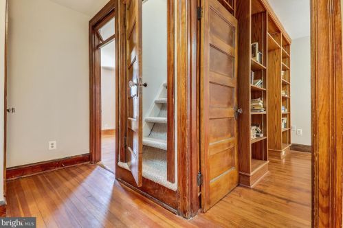 414 7 St, Washington DC 20003-2756 exterior