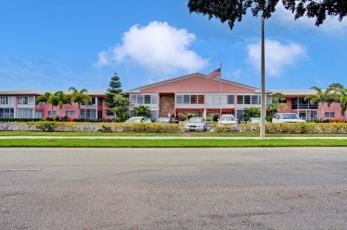 300 20th St, Boca Raton FL  33431-8137 exterior