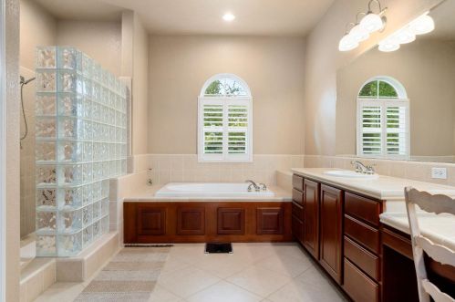 1251 Souza Dr, Folsom CA  95762-7559 exterior