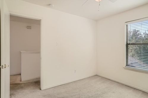 6600 Doyal Dr, Austin TX 78747-3902 exterior