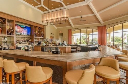 1810 Leamington Ln, Naples FL 34109-1453 exterior