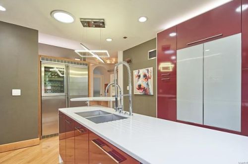 6215 Nottingham Ave, Saint Louis MO 63109-3143 exterior