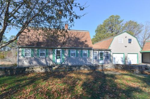 210 Greenhouse Rd, Coventry RI 02827-2101 exterior