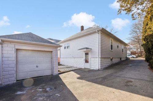 65 Capitol Vw Ave, Providence RI 02911 exterior