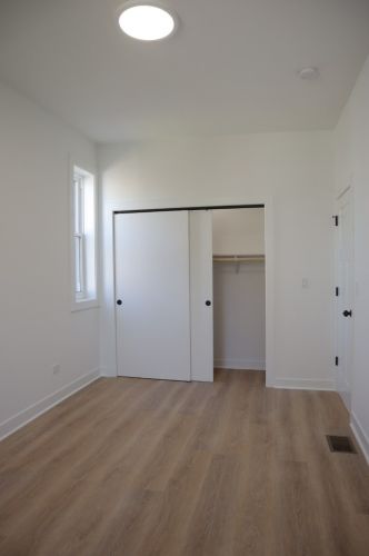 2621 Troy St, Chicago IL 60655-2320 exterior