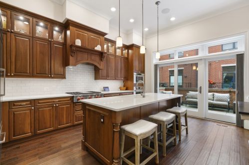 1834 Calumet Ave, Chicago, IL 60616-1404