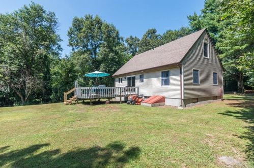 434 Putnam Pike, Killingly CT 06241-1608 exterior