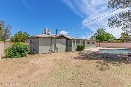 6202 28th St, Tucson AZ  85711-6808 exterior