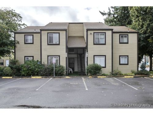 2712 138th Ave, Portland OR  97236-2878 exterior