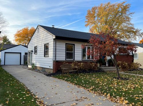 3317 69th St, Milwaukee, WI 53219-4036