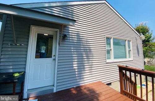 1209 Veirs Ml Rd, Rockville MD 20853-3534 exterior