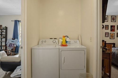 67 Catharine St, Worcester MA 01605-2708 exterior