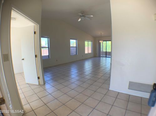 8445 Spring Creek Dr, Tucson, AZ 85742-4842