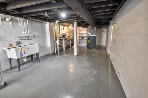 2429 Logan Ave, Milwaukee WI 53207-1750 exterior