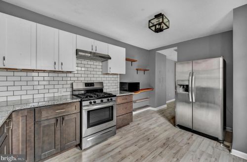 27 Old Dorwart St, Lancaster PA  17603-3647 exterior