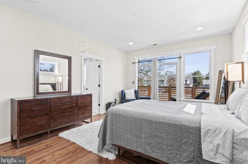 2216 30th St, Washington DC  20020-3369 exterior