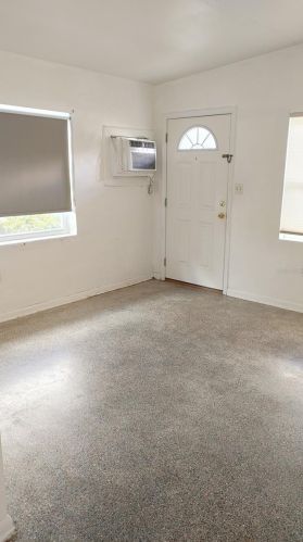 1614 Nebraska St, Orlando FL 32803-1900 exterior