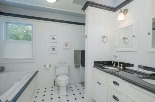 202 Lorraine Ave, Montclair NJ 07043-1915 exterior