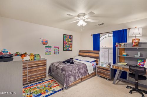 1004 Amberwood Dr, Phoenix AZ  85048-1937 exterior