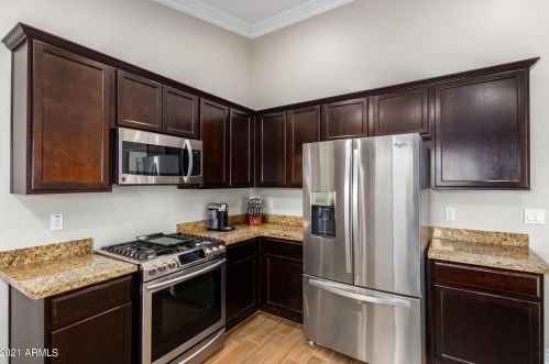 11411 33rd Ave, Phoenix AZ 85051-5972 exterior